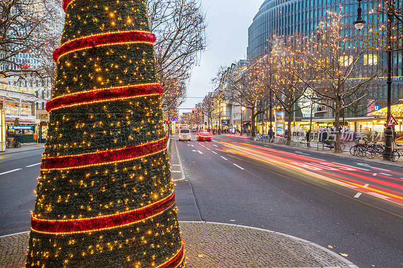 圣诞节时代Berlin Kurfürstendamm。